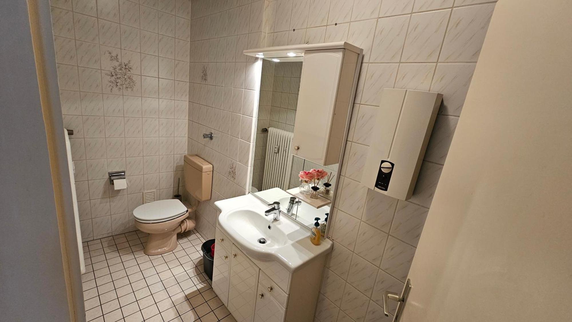 - Cozy Bedroom & Kitchen In The Heart Of The And Hauptbahnhof Apartment